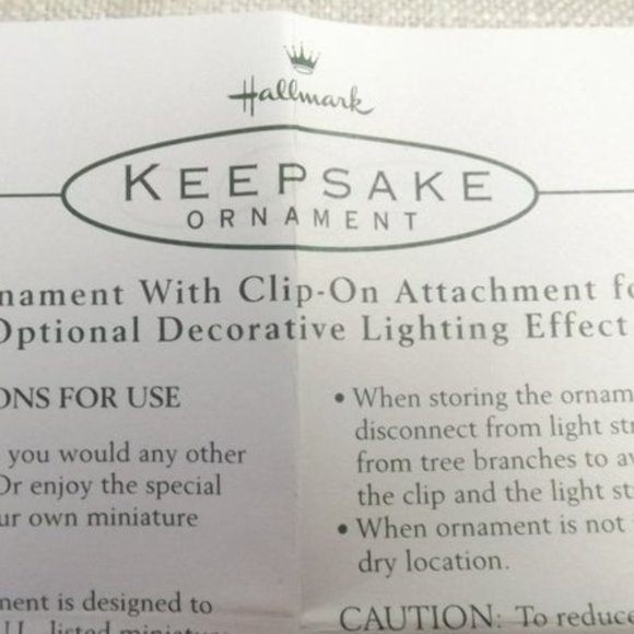 Happy Christmas to All Hallmark Ornament 1997 - Picture 6 of 8